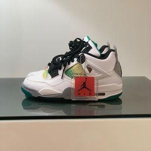 Retro Jordan 4’s Lucid Green Rasta